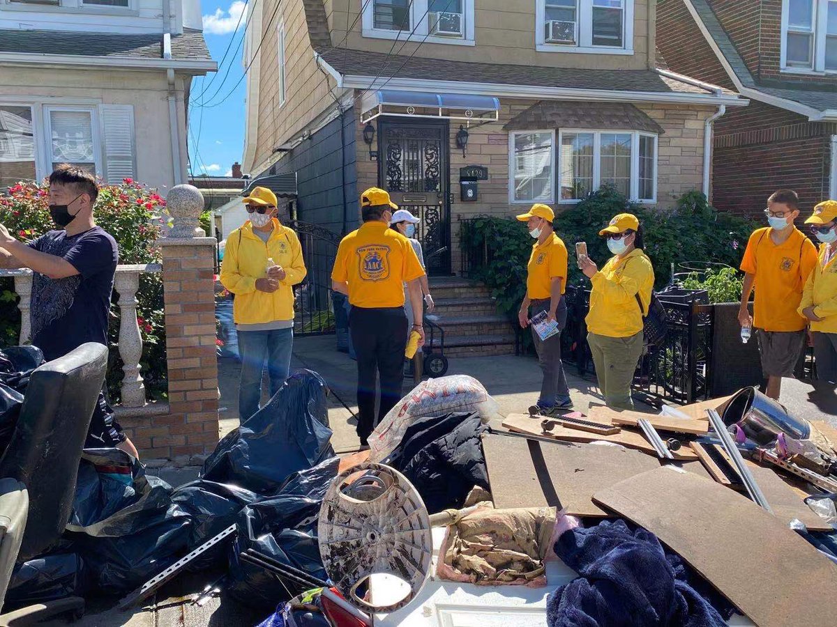 NycAac's tweet photo. AAC members and volunteers are helping Flushing resident with hurricane Ida relief. We have helped the resident with reorganizing the furniture and detailing the house. Thank you our awesome volunteers 🙏 And hope those who are affected will recover soon! https://t.co/n924H9sMDe