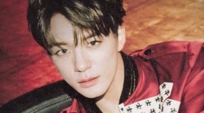 yukinnomin's tweet image. nomin au // payback

playboy jaemin is tired of his strict and annoying classmate jeno, with who he’s always arguing. jm is shocked to find out jn works in an elite bar pretending to be the customers’ boyfriend. jm “hires” him once for fun, but…why does he keep coming back?