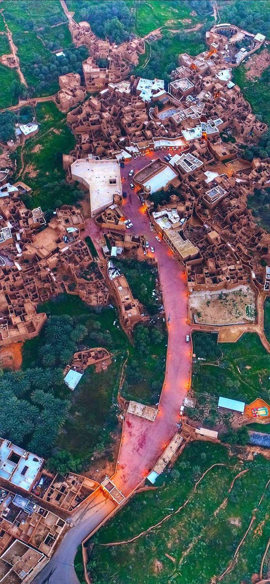 قرية أشيقر - السعودية