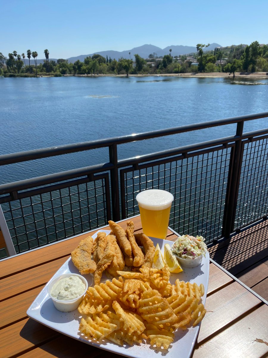 Santee_Lakes's tweet photo. Need some Labor Day Weekend plans?
Tin Fish Santee Lakes is open Sat - Sun 7:30AM-6:30PM 
Now serving beer &amp; wine 🍺🍷
Monday - Friday  8:00AM-6:30PM
To go orders available.

#tinfishsanteelakes #fishandchips #decktime #familytime #yum #laborday2021 #weekend #deck #food #tinfish https://t.co/UcLzPS78gR
