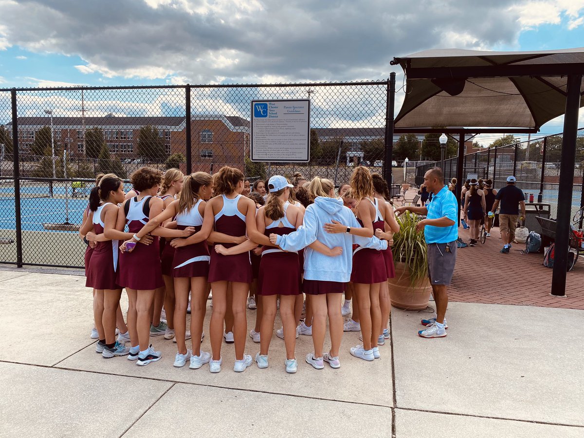 Nice way to end the week-team huddle before the last match of the week, which turned out to be another win for our Warriors! Happy early Labor Day to all our players and to the Sun Valley team who we hosted today!