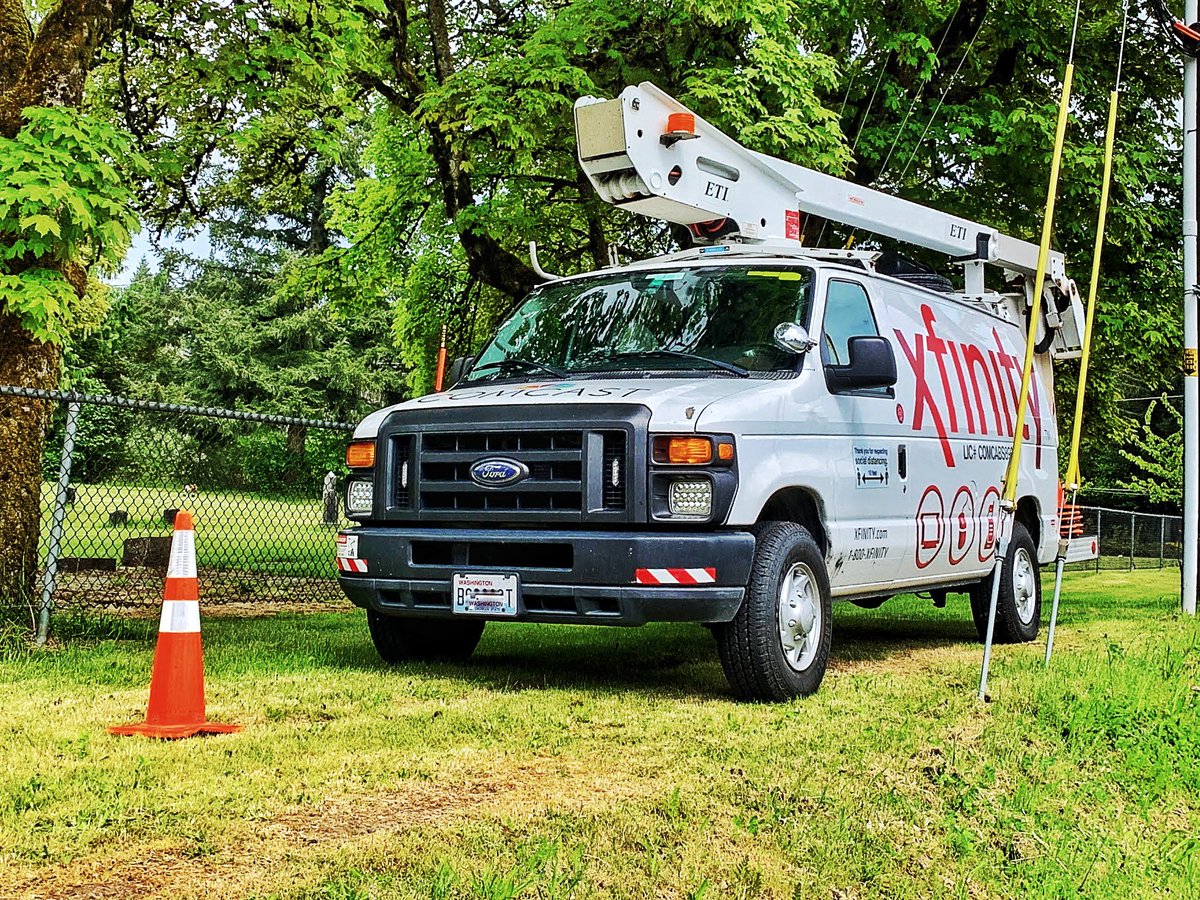 cabletech75's tweet image. Here is my fiber optic splicing lab, I will post interior pics soon.