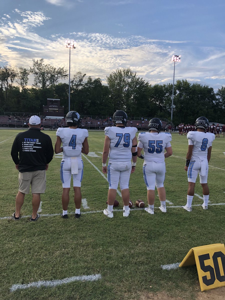 RandyFawns's tweet photo. Go Titans! https://t.co/fWlETjo1uQ