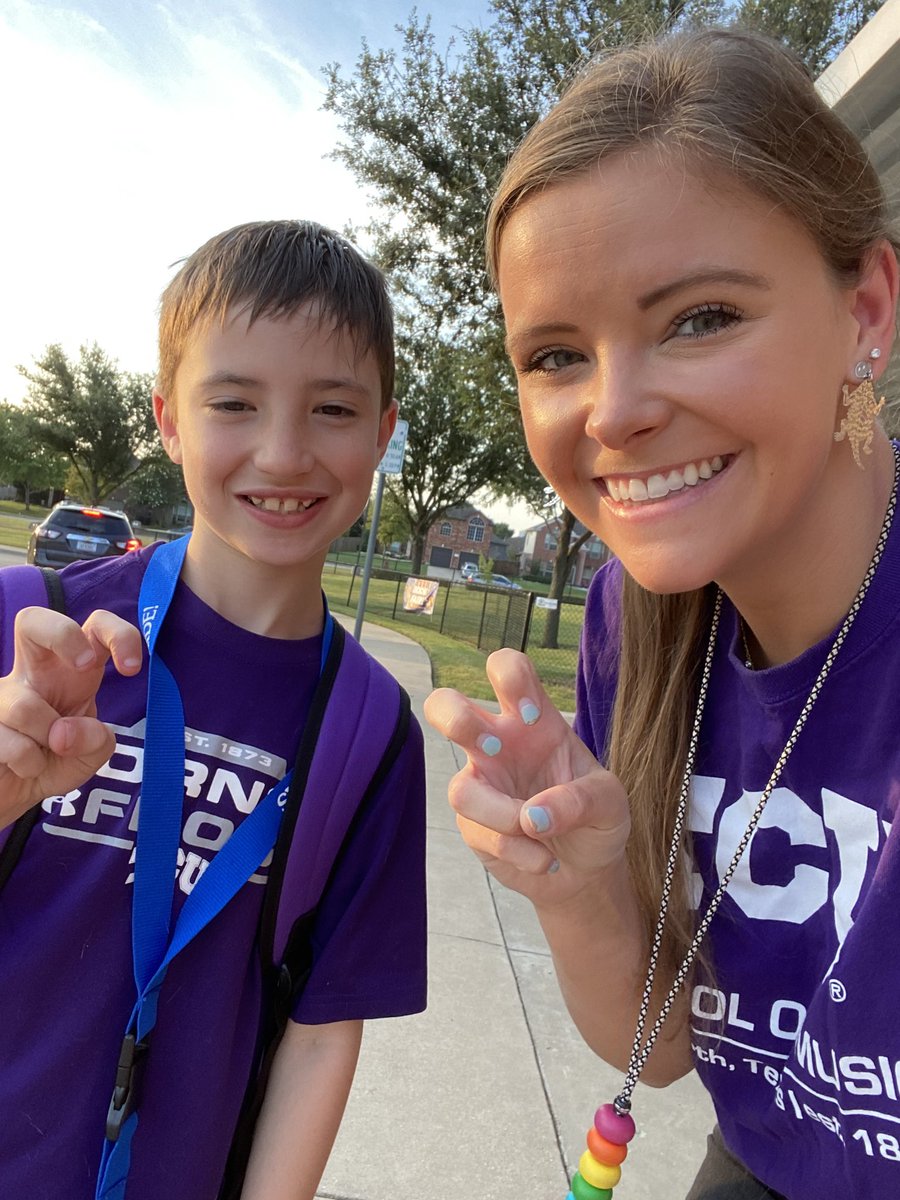 Purple Friday with the biggest horned frog fan I know! #KISDCollegeColors #gofrogs <a href="/TCU/">TCU</a>