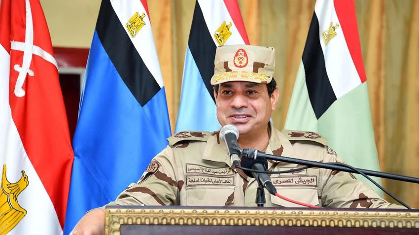 AlsisiDaily's tweet photo. [ صــورة ]

#صورة_للرئيس_السيسي |

السيد الرئيس عبد الفتـاح السيسـي أثنـاء إلقـاءه كلمتـه خلال تفقد سيادتـه لمقـر قيـادة عناصر القــوات المسلحة في محافظة شمـال سيناء.

بتـاريخ | 4 / 7 / 2015 م .

----

#مصر | #تحيا_مصر_وعاش_السيسي |
#تحيا_مصر | #السيسي | #الرئيس_السيسي | https://t.co/1bWYOwFf0D