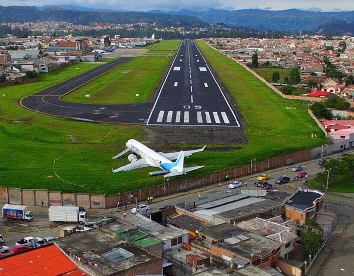 AeroInterCuenca's tweet photo. NUNCA MAS.  El nuevo aeropuerto de Victoria del Portete dará todas las garantías de seguridad a las aerolíneas, y a las de carga aérea.   Con 4000 metros de longitud 💯💪💪💪🎯 https://t.co/yvgMRGv0QS