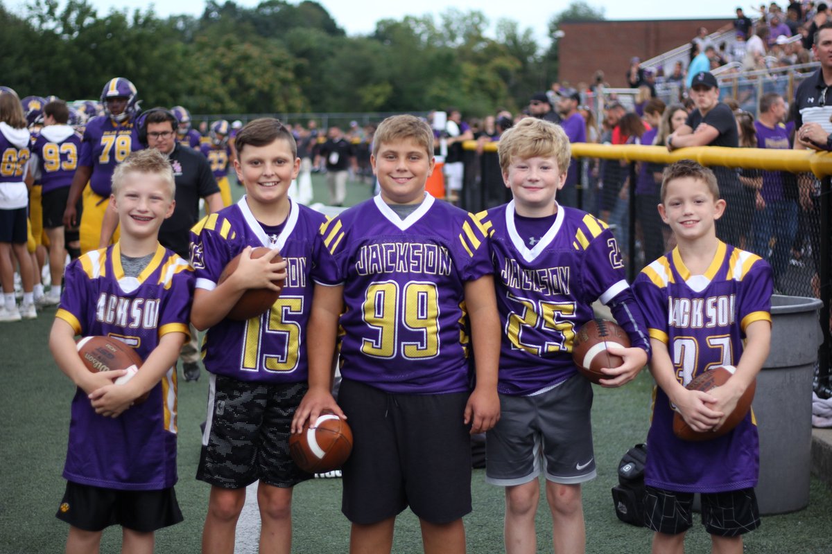 MOOD AT HALFTIME! 

#HSGOTW #PLAYFOOTBALL 
<a href="/Browns/">Cleveland Browns</a> <a href="/JHSPolarBearsFB/">Jackson Football</a> <a href="/BmanBoosterClub/">Boardman Booster Club</a> <a href="/PolarBearAD/">JHS Athletics</a> <a href="/OhioCAT1/">Ohio CAT</a>