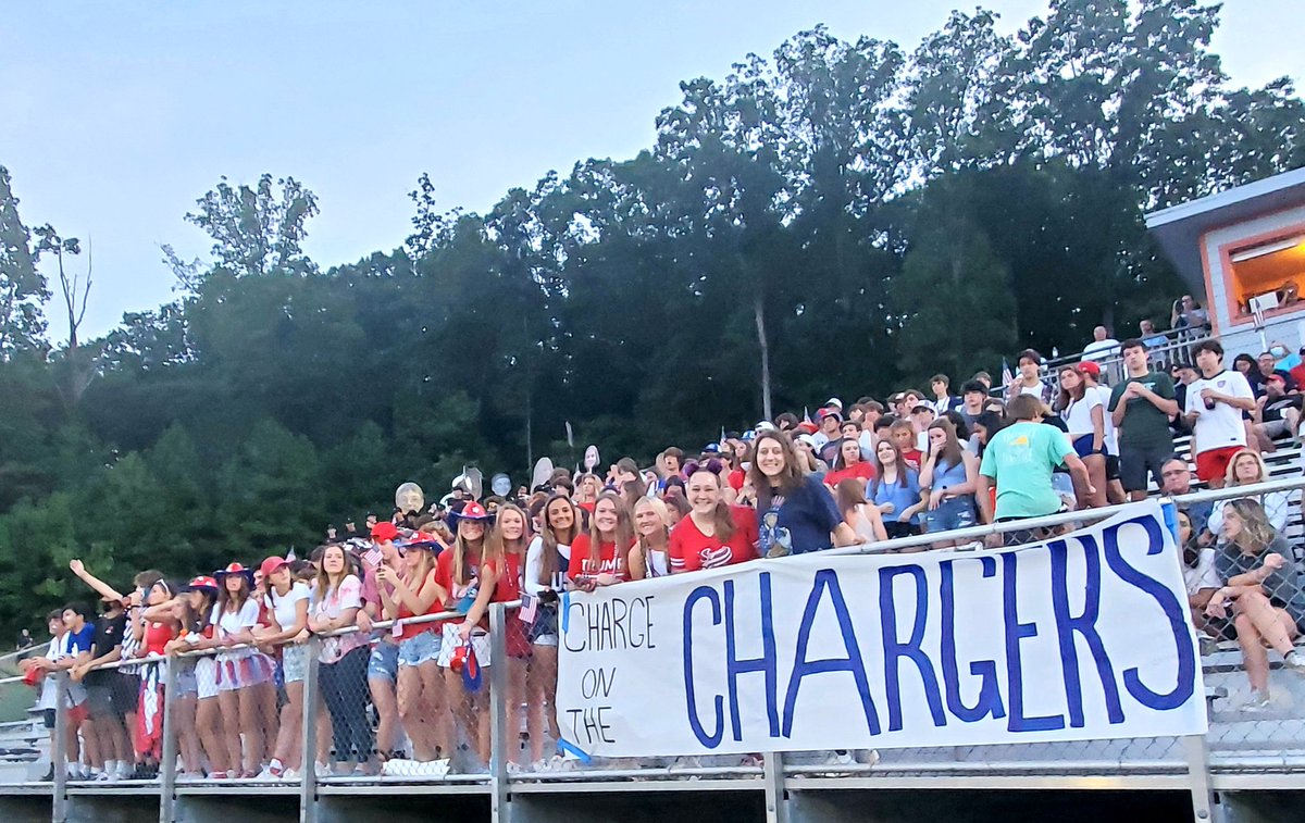 SMMHSEagles's tweet photo. #HalftimeScore Signal Mountain up 10-3 over McMinn Central at the Half. #WayToGoEagles ๐โค๐ฆ
๐บ๐ธ Enjoyed the annual Military Salute before tonight's game that honored Eagles and others who serve or have served in our Armed Forces. #SMMHSsoars https://t.co/36yA1xjUpQ