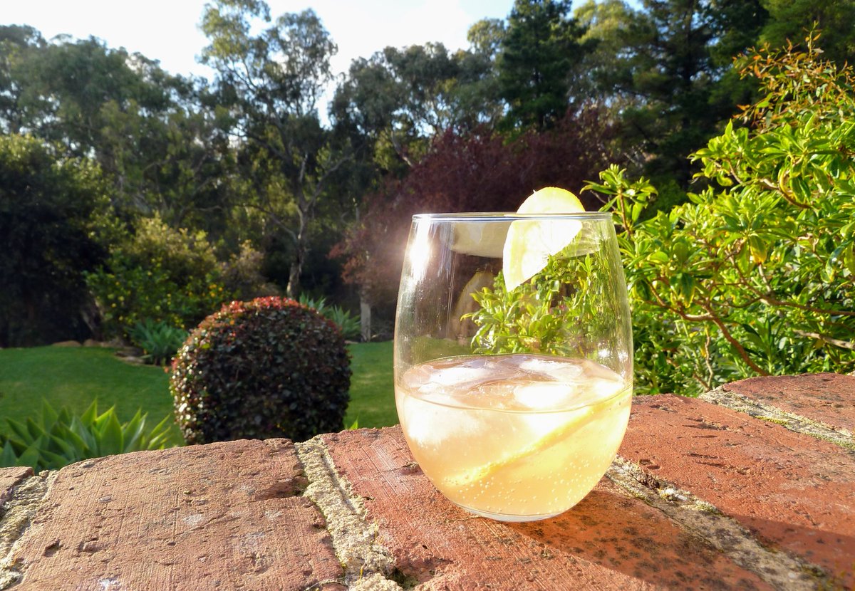 BuyVodkaOnline's tweet photo. It's that time of year again. first glass of vodka for spring. delicious "Just Vodka" all the way from 7k in Tasmania.
@7kdistillery #7kdistillery #vodka #australianvodka #spring #Australia https://t.co/Rr7jPSt23e