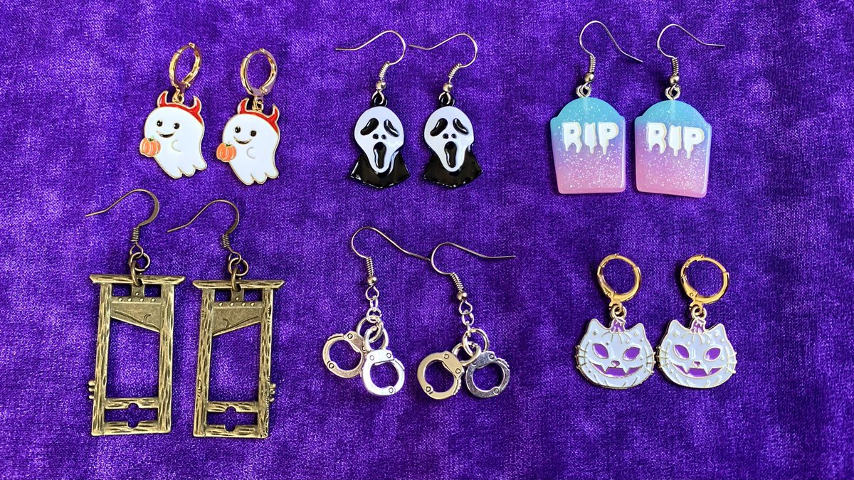 theburrowdesign's tweet photo. A bunch of super cute stuff still available! I would be SO grateful if you checked out my shop!

💞 https://t.co/7jzCi5AEVb 💞 https://t.co/wLoH71rU8x