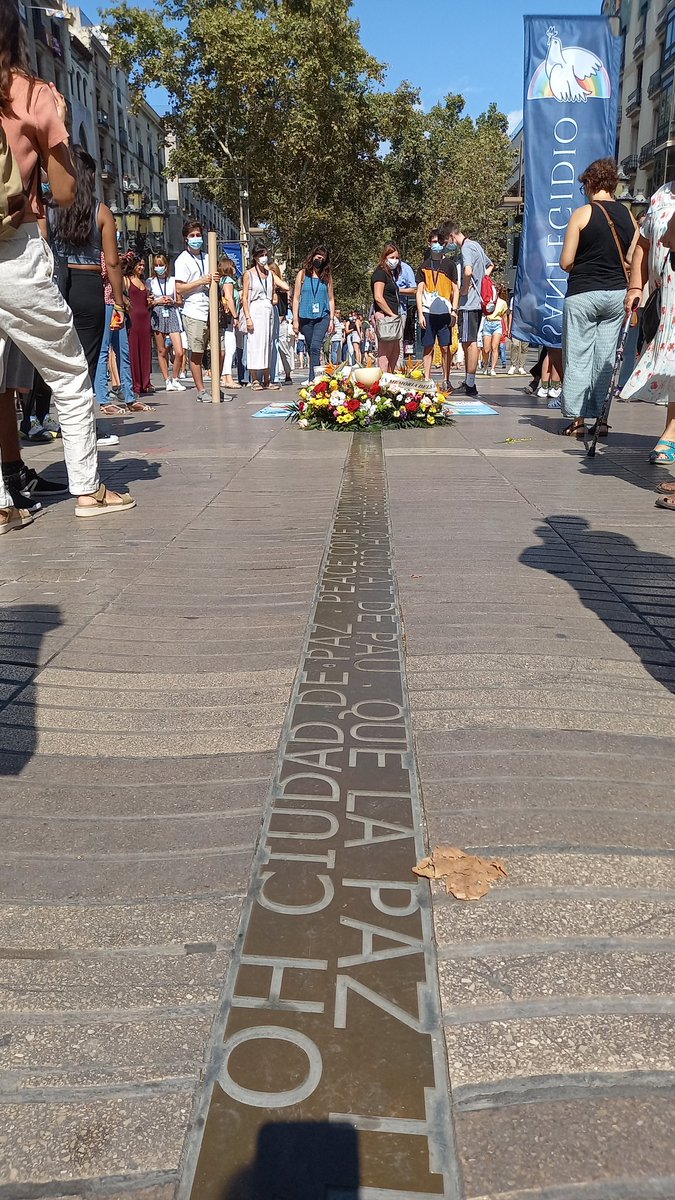 joanplanasp's tweet image. #Barcelona #jovesxlapau @jovenesxla_paz
@santegidionews #memorial #AtemptatsRambla 17 agost 2017 recordant TOTES les víctimes d&apos;atacs terrorisres arreu del món #20thanniversary911
#globalfriendship2021 #thefuturewewant