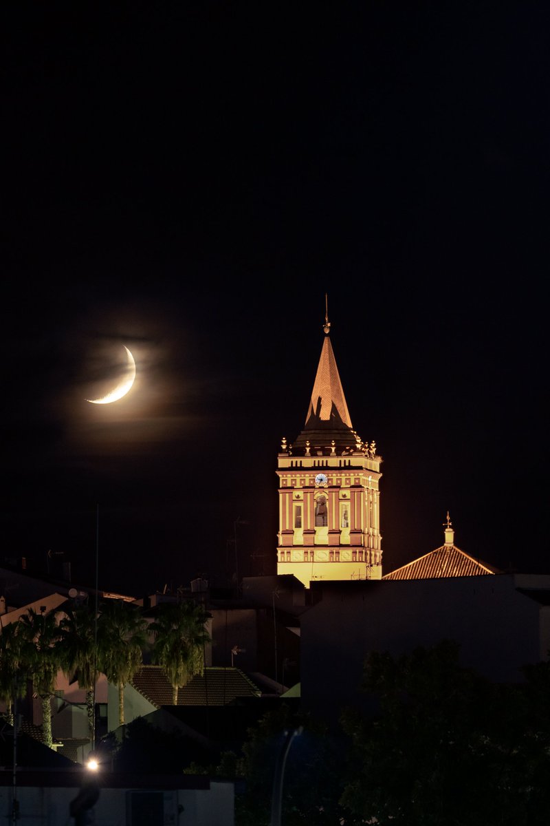 Luna creciente en Valverde