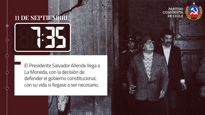 📸 A esta hora el Presidente Salvador Allende llega junto a un grupo de asesores y su guardia personal a La Moneda: en Valparaíso, un grupo de la marinería se ha alzado. 

Allende defenderá el gobierno popular con su vida de ser necesario.

#11DeSeptiembre