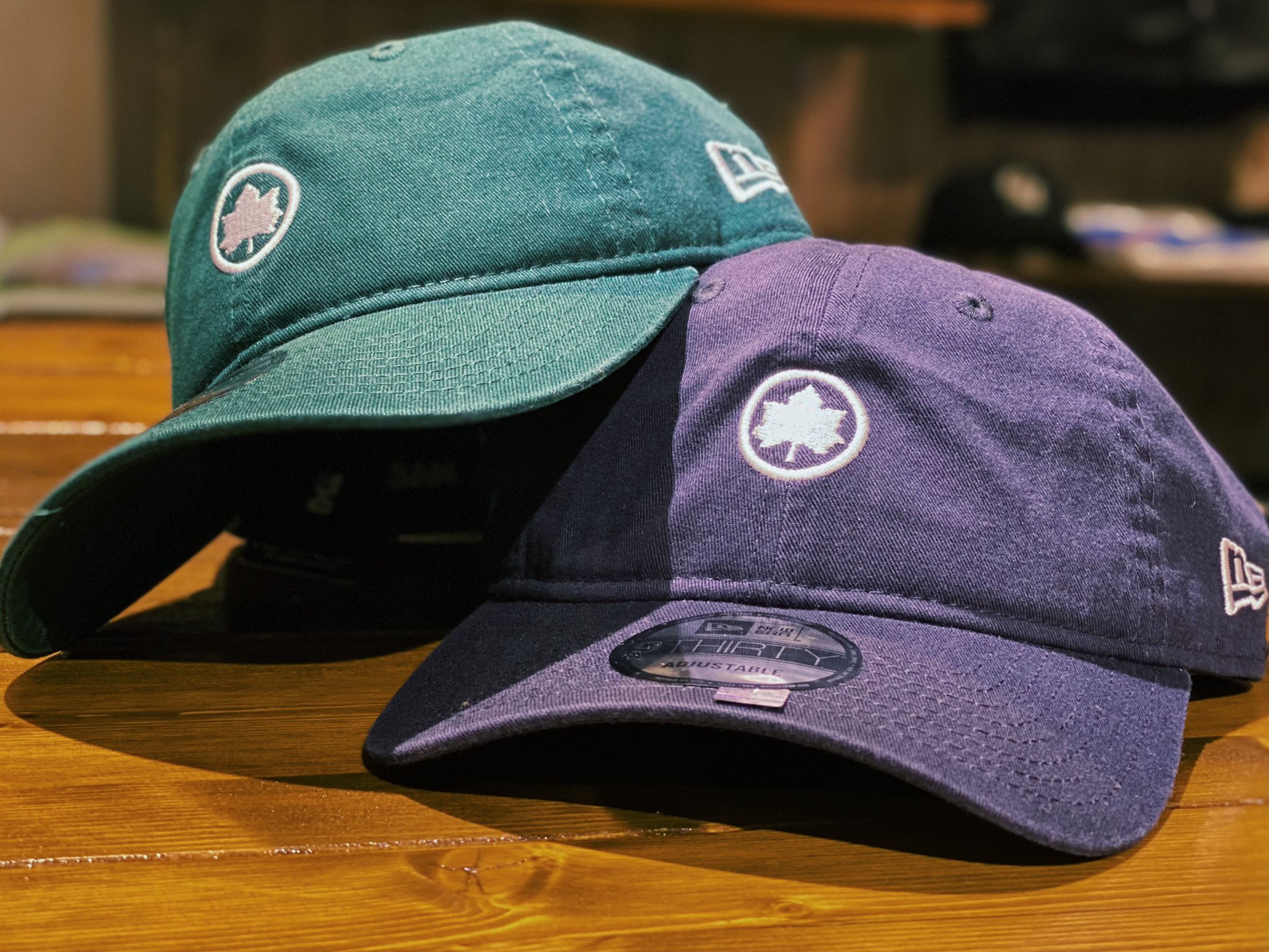 Lafayette Yokohama New Era Nyc Park Logo 4 180 Tax In ニューエラ が拠点を置くアメリカ ニューヨークにフォーカスしたコラボレーションシリーズより ニューヨーク市パーク アンド レクリエーション局 通称nyc公園のロゴをコンパクトサイズで