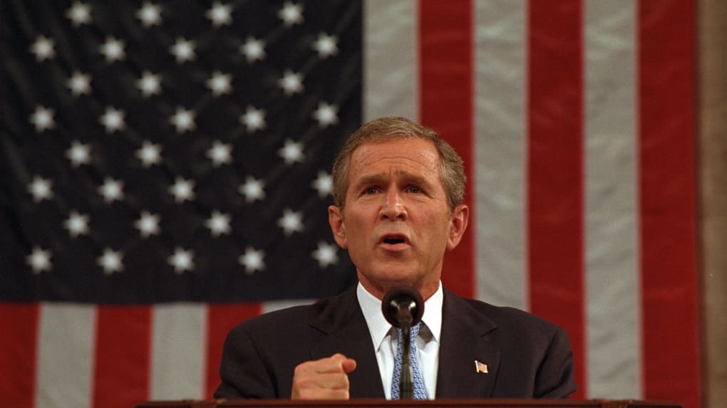 THESONARinstitu's tweet photo. This terrible catastrophe lead to the beginning of the war against terrorism by the US government and its allies :"War on terror" (G.W.Bush) , and particularly to the invasion of Afghanistan, and  to the capture in Pakistan of Oussama ben Laden the man behind the attacks. 2/2 https://t.co/wdYuSxEXtA