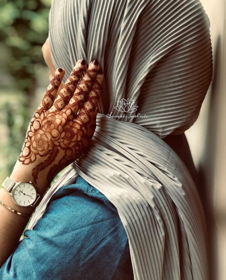 Theweddingbels's tweet photo. New Latest Henna Mehendi Designs for Beautiful Girls 
@sainabz_mehndi/ ig  

Follow 
@TheWeddingBels

For More Inspirational Henna Designs Ideas
#mehendi #engagement #engagementring #engagementphotos #engagementsession #engagementshoot #makeupengagement #mehendidesign #mehendiart https://t.co/hqrmP4F4Vn