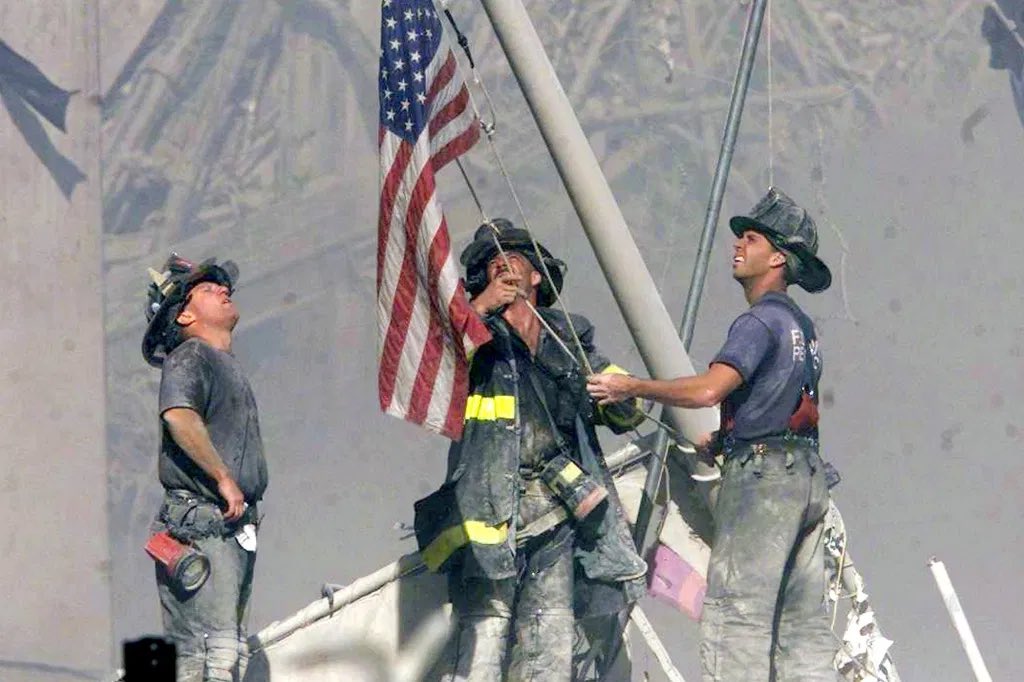 Gutter26's tweet image. Heroes get remembered but legends never die. #911NeverForget