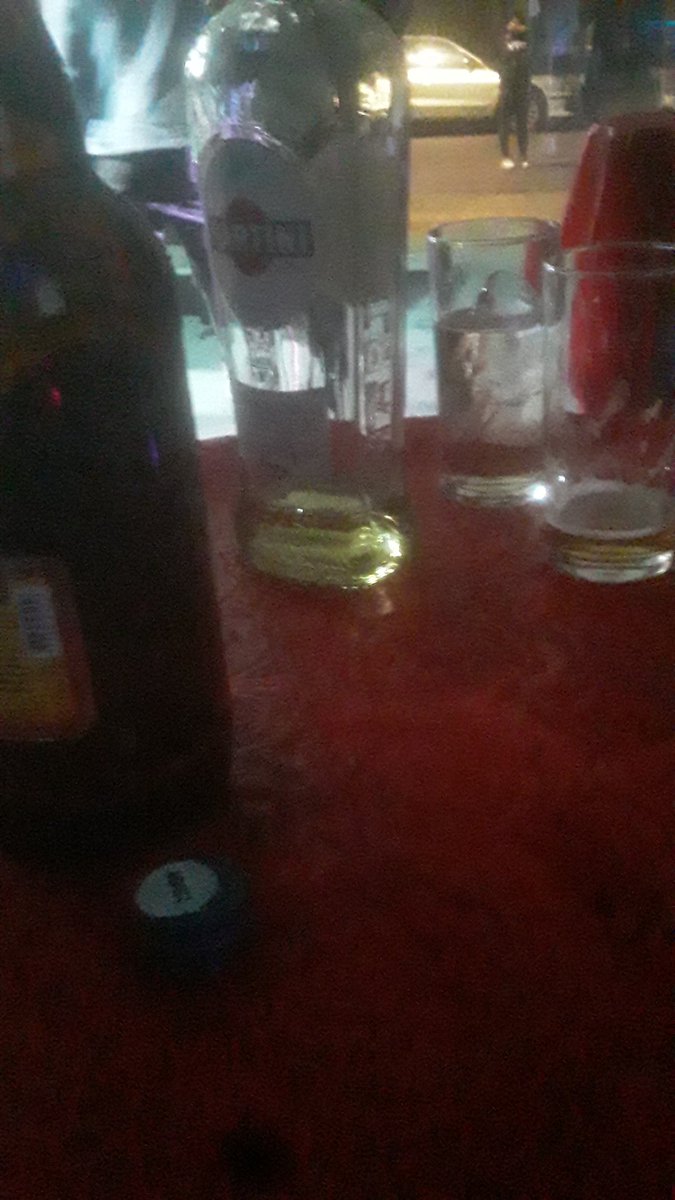 Luquitasss__01's tweet photo. mediante cantina😉 https://t.co/pnjx8DDbsv