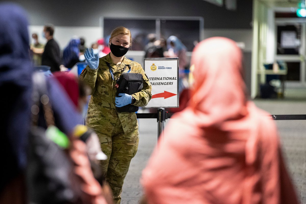 The #Afghanistan evacuation was an incredible inter-agency operation, conducted under urgent and intense circumstances. With most troops and all evacuees now safely in #Australia, let’s look at it what it involved. 

Thread...