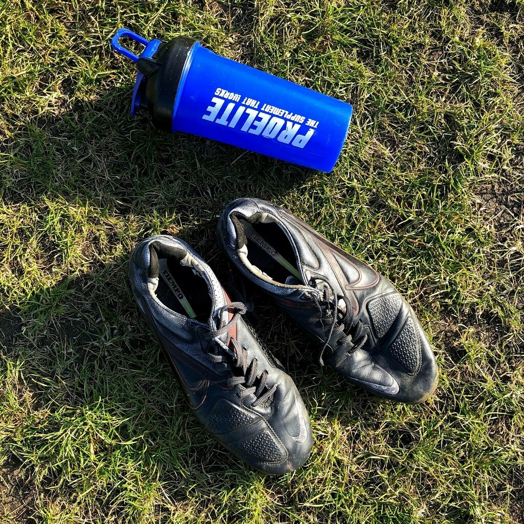 We found these on Hackney Marshes. We handed them in, in the hope they will find their owner⁠
⁠
#LostandFound⁠
⁠
#MillionMileClean #SurfersAgainstSewage #BeachClean #RiverClean #MountainClean #StreetClean #OceanOptimism #PlasticPollution #MarineConse… instagr.am/p/CTrBPVPMSv6/