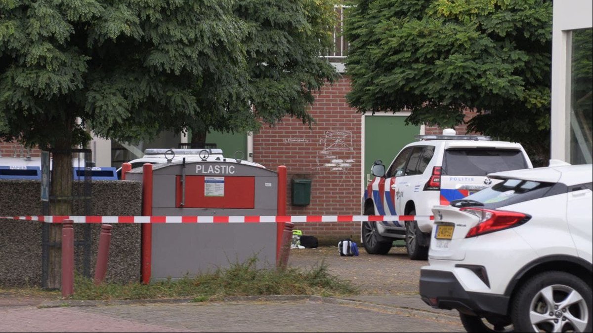 Ernstig gewonde door steekpartij bij azc Winterswijk, man opgepakt