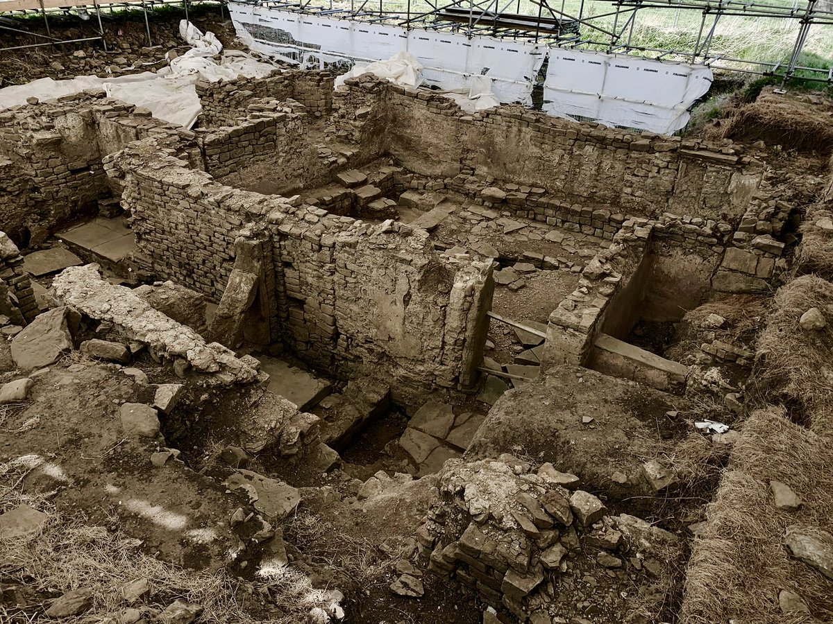 The impressive remains of the well-preserved bathhouse at Roman Binchester (Vinovia), near Bishop Auckland in County Durham. The bathhouse formed part of the extensive vicus settlement that developed to the north and west of the Roman fort. #RomanSiteSaturday