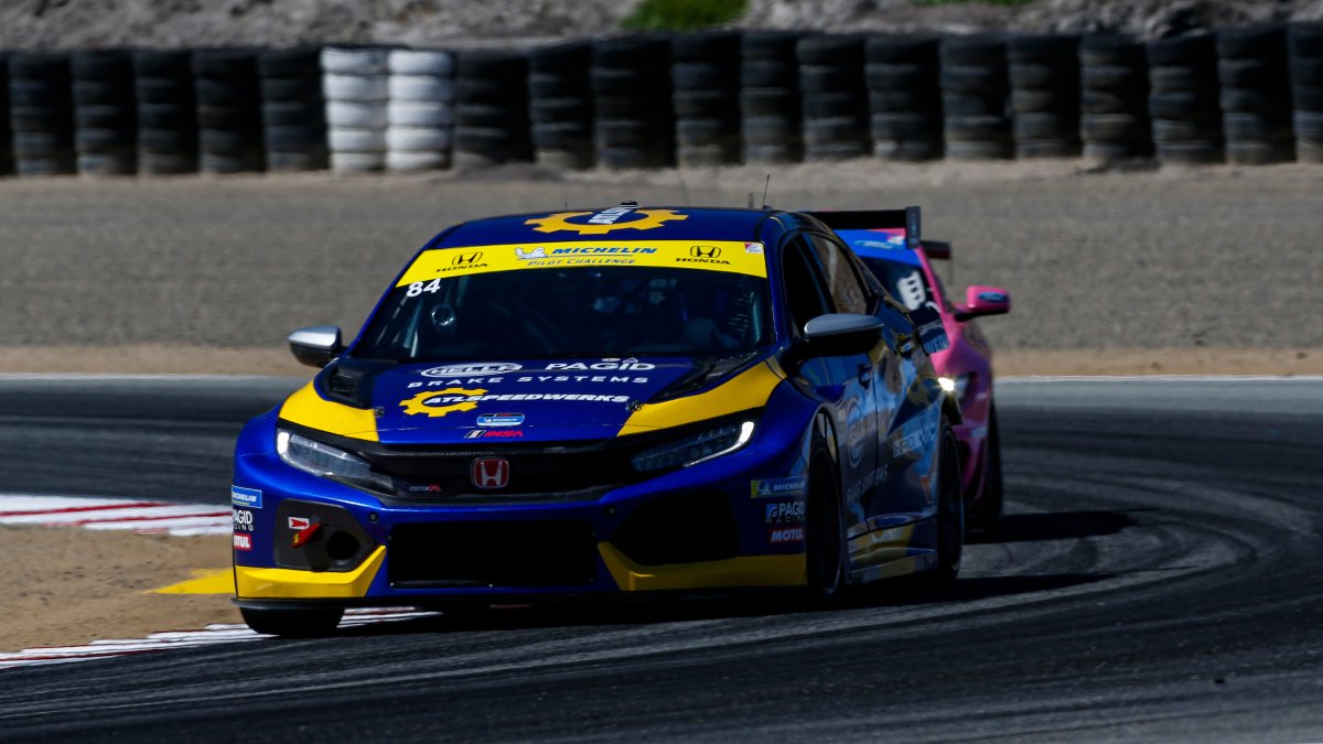 JAS Motorsport (@jasmotorsport) on Twitter photo 🇺🇸 Robert Noaker tops TCR in #IMPC FP2 for <a href="/ATLspeedwerks/">Atlanta Speedwerks</a> but the sister car of Ryan Eversley/Scott Smithson does not get out after an FP1 incident. P6 for VGMC's Karl Wittmer. 🇺🇸 Robert Noaker tops TCR in #IMPC FP2 for <a href="/ATLspeedwerks/">Atlanta Speedwerks</a> but the sister car of Ryan Eversley/Scott Smithson does not get out after an FP1 incident. P6 for VGMC's Karl Wittmer.