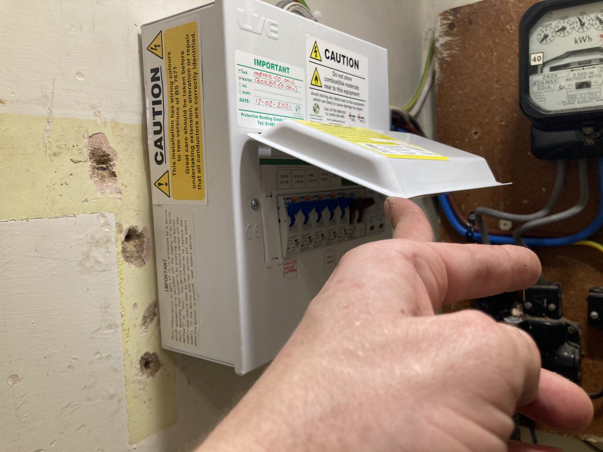 's tweet image. #db #fuseboard #consumerunits #upgrade #local #electrician #near #me #caister #on #sea #acle #ormesby #rolesby #horning #wroxham #hethersett #norfolk #domestic #commercial #industrial #approved  #electrical #services #testing #eicr #norfolkelectrician
smoothe.org