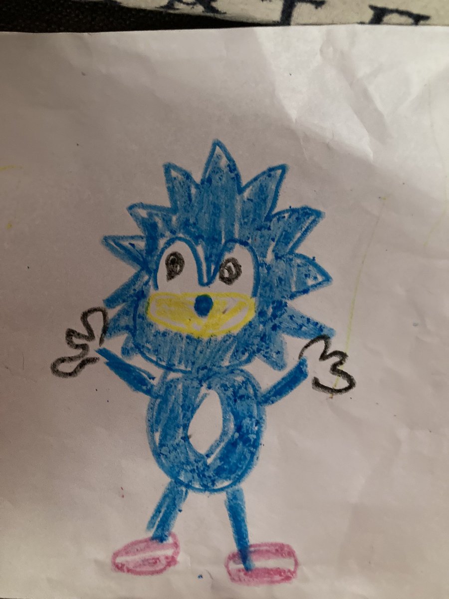 Today’s attempts at keeping the child (big fan) happy with #art includes this masterpiece of a certain blue hedgehog. @sonic_hedgehog @SEGA #sonic what do you think? Happy to work on the next movie. https://t.co/9NV1xp0mB8