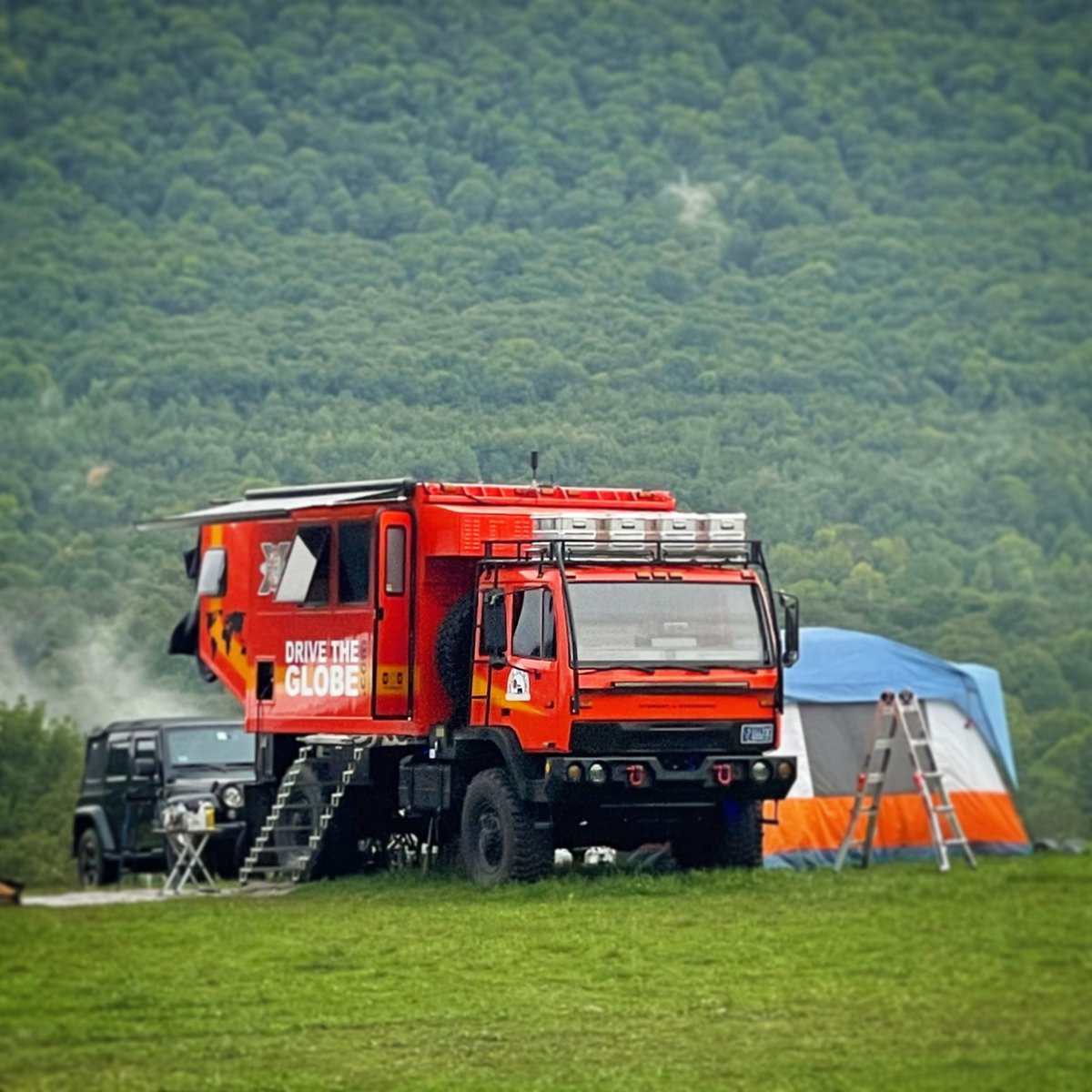 DriveTheGlobe's tweet photo. Weekends are made for camping ⛺️ @drivetheglobe #lmtv #vanlife #adventuretime https://t.co/CVJouUMu7g
