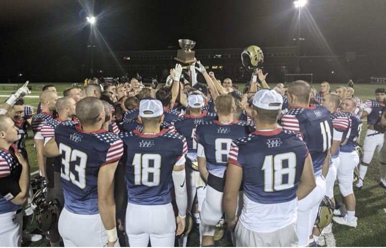 krajewski_wanda's tweet photo. Devon Krajewski had an amazing 1st college football game. We love this team that you are part of. MMA won the 13th Annual Chowder Bowl 14-6 against their longtime rival SUNY Maritime and honored our 13 fallen soldiers before the game. #BUCSPride #AnchorDown https://t.co/5LEsgOoDdA