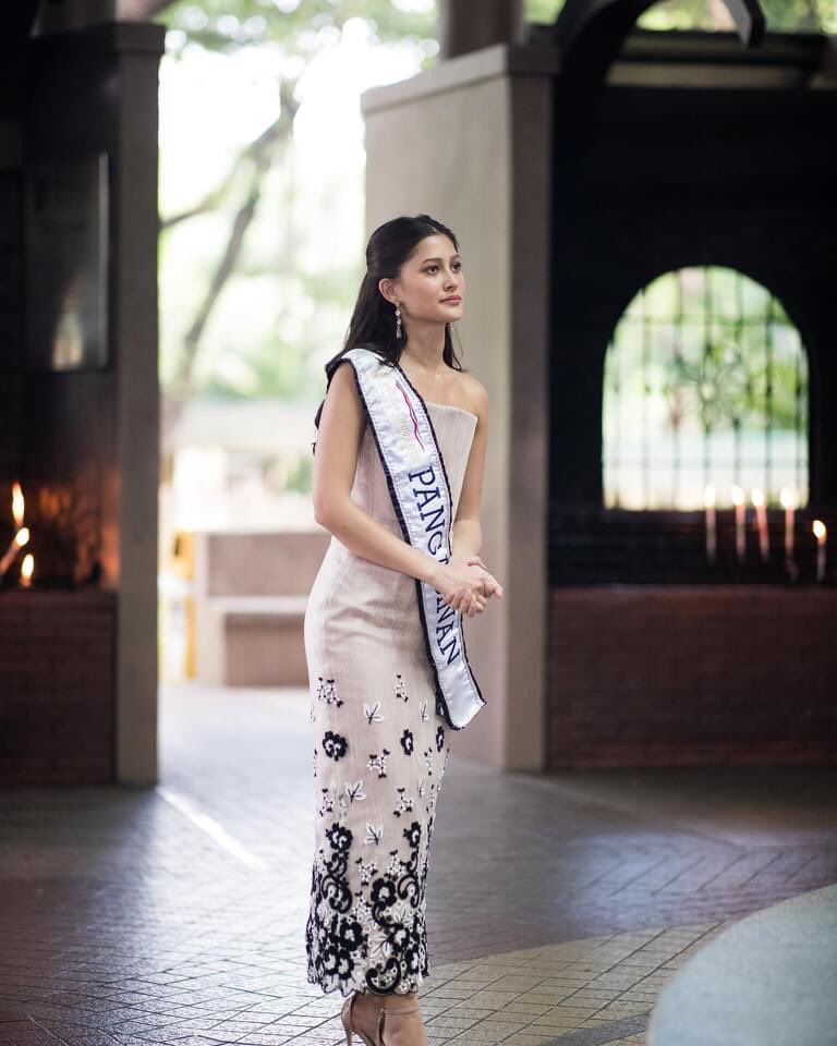 purplewitty099's tweet photo. You remind of an Asian Ancient Empress of Harem and Dynasty Maureen. World renowned beauty. 👑🌻🌷🌹🌟✨ Such a Gem. Make Philippines Proud Again! 👑🇵🇭🌟✨
#MaureenWroblewitz @mauwrob
#AsNTM5 #ForPH5thMU @PageantPH #MissUniverse #MissUniversePhilippines2021 #IKaliMAU https://t.co/jUloKrUF53