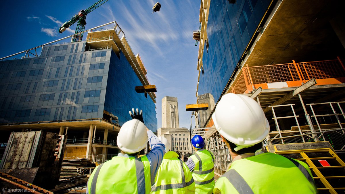 E L H O T Z O tweet media