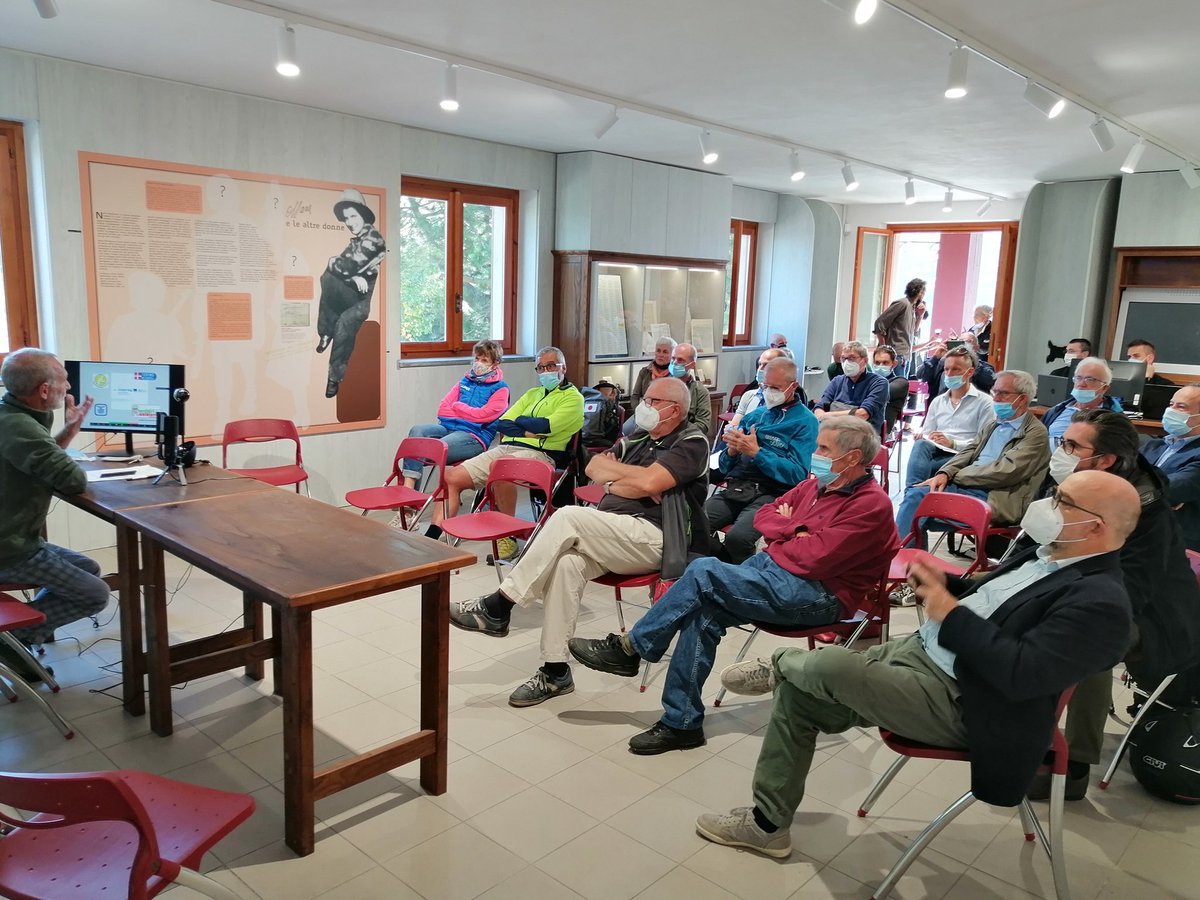 CittaMetroTO's tweet photo. #11settembre
#pianotematico #PaCE @InterregALCOTRA #sentieriresistenti Oggi all'ecomuseo #colledellys
l'incontro sui percorsi della #resistenza che @CittaMetroTO lavora per mettere in rete https://t.co/I8Neu2hpKA