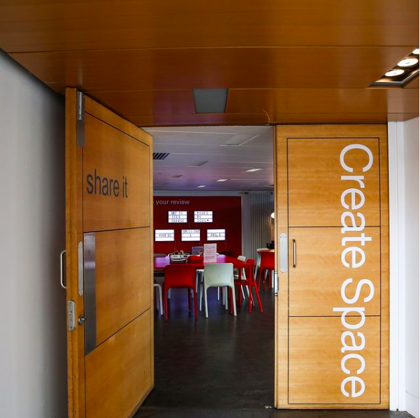 Creative_Dundee's tweet photo. .@DCAdundee has reopened the doors to the wonderful Create Space!
Back in its usual home!, you don't need to book just head on in and #GetKidsCreating!
Open Wed - Sun, 12pm - 6pm π¨
https://t.co/httv5zB6gj
β
#DCAmakes #CreateSpace #CreativityMatters https://t.co/QHaiqiiXG4