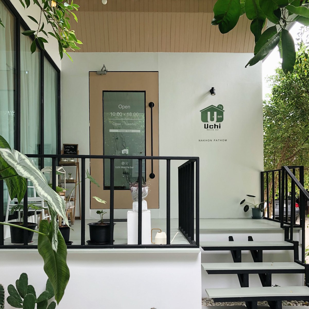 mperaweek's tweet photo. “Uchi matcha bar” 🍵
📍 ริมอ่างเก็บน้ำประปานครปฐม
🕑 10.00 AM - 06.00 PM (closed on Tuesday) 
@aroii #อร่อยบอกต่อ #รีวิวคาเฟ่ #คาเฟ่นครปฐม #cafehopping https://t.co/PgoNiVJRd8