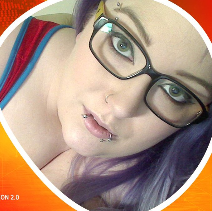 #NewProfilePic https://t.co/KF4MsS4gka<a href="/tag/newprofilepic"class="tags">#NewProfilePic</a>