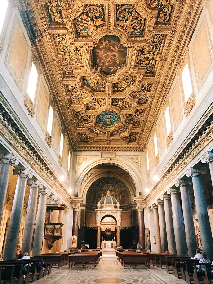 MilestoneRome's tweet photo. The golden interiors of the basilica di San Crisogono sparkling in the daylight. #Rome #meetRome #RomeisUs https://t.co/NDqmT7RY9B