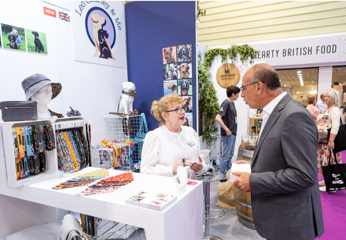 Theo Paphitis tweet media