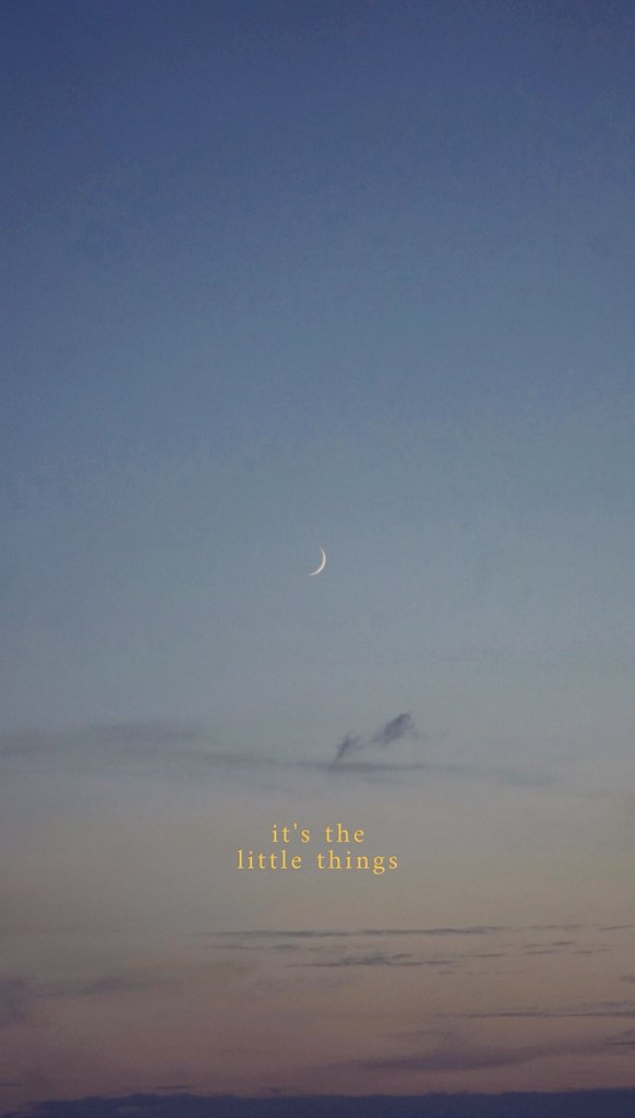 Happy weekend y'all! Here's a small reminder to enjoy life &amp; appreciate all the small steps you do to achieve your dreams 🌙