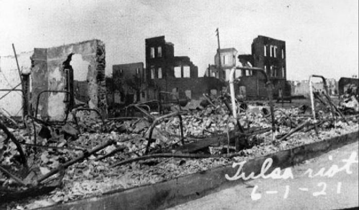Falaq88's tweet photo. NEVER FORGET THE BOMBING OF BLACK WALL STREET https://t.co/g5ziKyGvRt