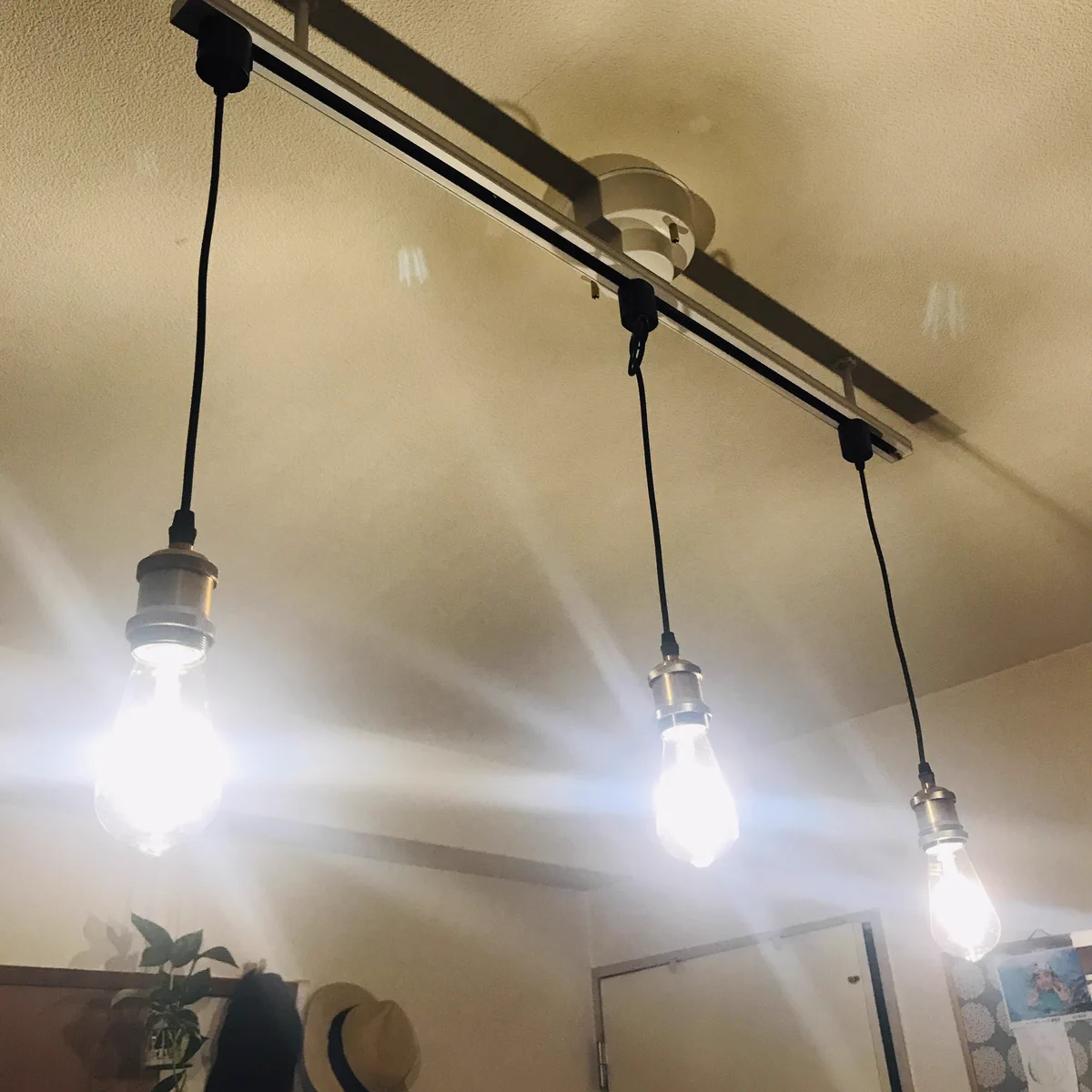 おしゃれカフェをイメージした電灯！「イカ釣り船みたい」と言ったら奥様に怒られた…