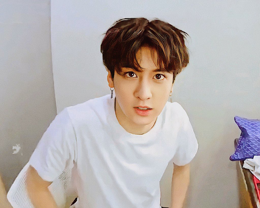 yejeunhoe's tweet photo. i think he knows
/chanwoo filo au/

adi is contented with her life, in everything that is happening around her but chanwoo is not cooperating. https://t.co/N0EjFFP2Im