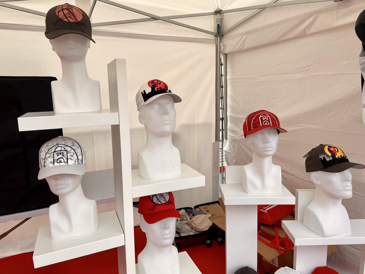 Show Breakdance, Initiation Basket Freestyle, Atelier Customization… il reste 2 jours pour découvrir toutes les animations autour de la culture urbaine proposée par la Caisse d’Epargne pour la Coupe d’Europe #3x3 ! <a href="/pacteutile/">Pacte Utile Caisse d’Epargne</a> <a href="/Caisse_Epargne/">Caisse d'Epargne</a>