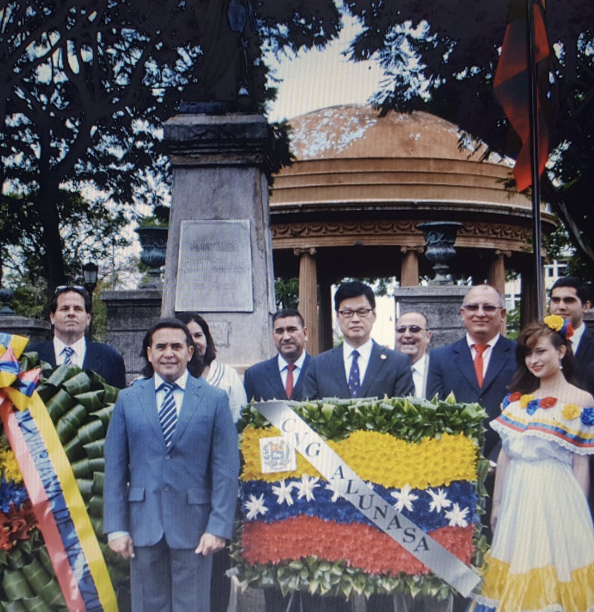 informaramiro's tweet photo. @ChavezenAlunasa @cvg_logistica @ComplejoVzla @jaarreaza @CVG_Oficial Compañeros ALUNASISTAS hasta cuando vamos a permitir las amenazas de Don Carlos Peña, sumado a lo de su mujer Ana Lorena Domínguez, ya basta de acoso laboral, no podemos quedarnos callados, xenofobia y discriminación, respeten nuestro país, la verdad tiene que salir @jaarreaza https://t.co/fVgRyd28jz