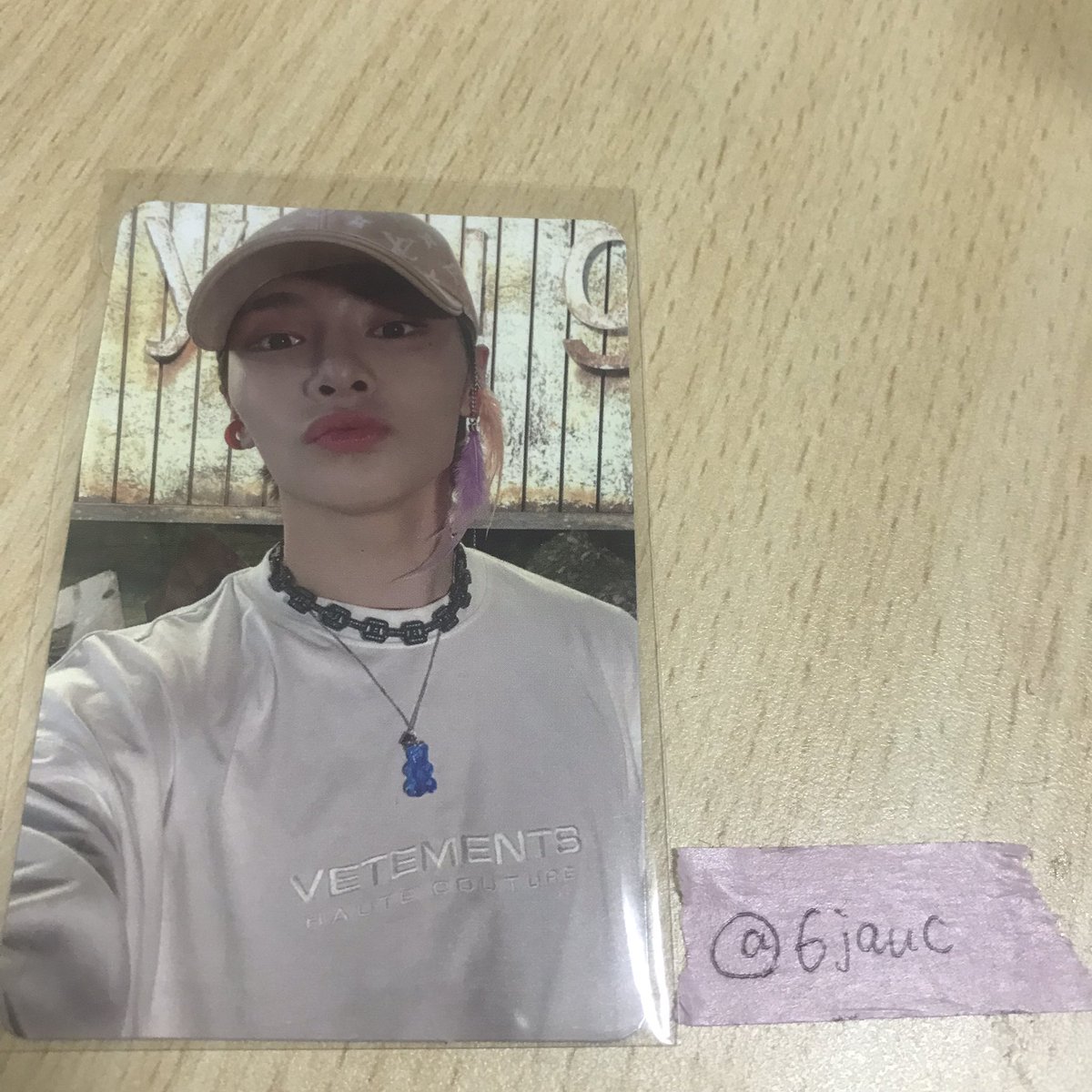 6jauc's tweet photo. @skz_tradeAC 検索から失礼します。こちらのアイエンと赤衣装のジソンとの交換は可能でしょうか？
同日発送可能です。硬質ケース・防水加工して発送します。
よろしければ御検討お願いします。 https://t.co/fGBRiHNjoj