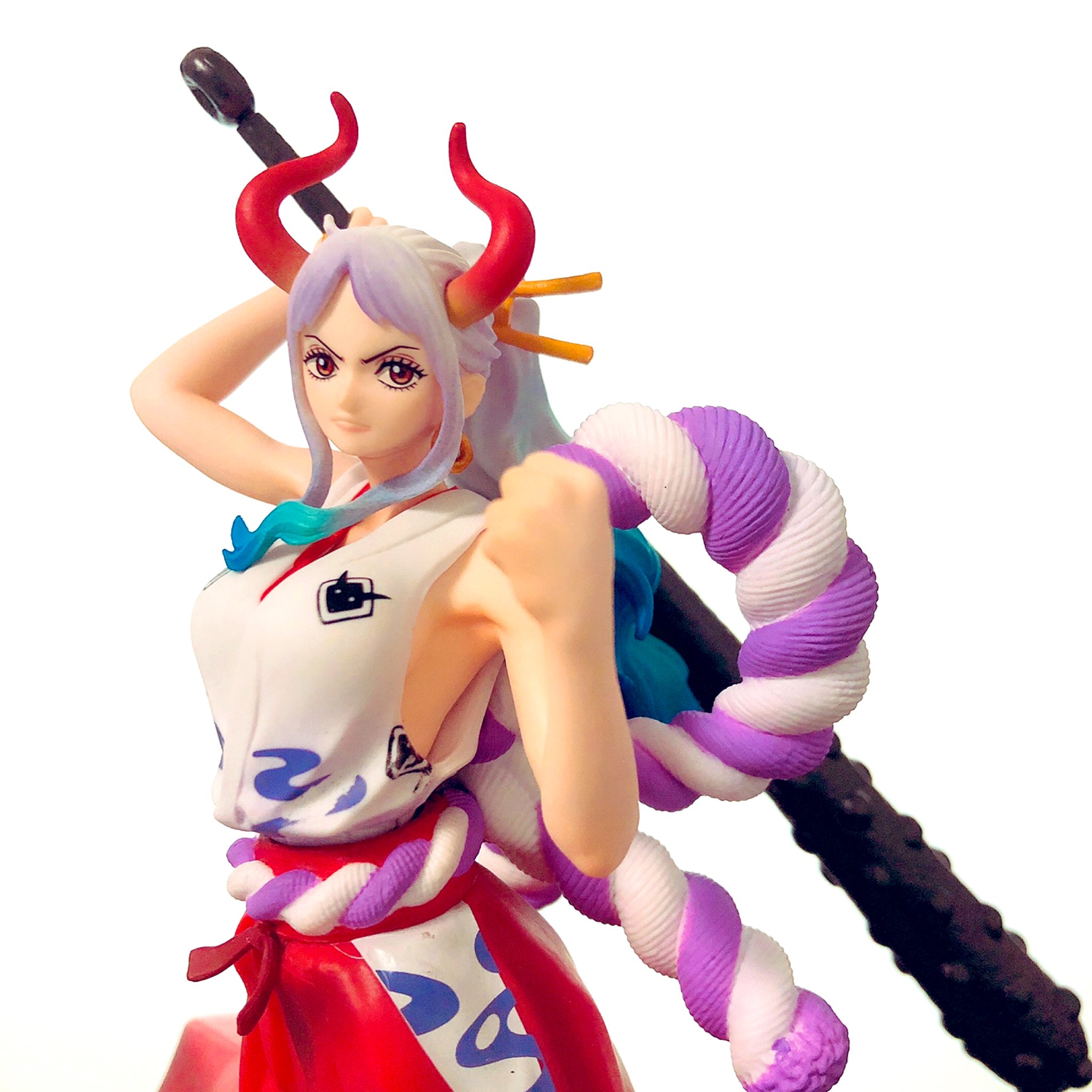 ガチャマニア ワンピースフィギュア 一番くじ ワンピース Vol 100 Anniversary ラストワン賞 ヤマトフィギュア 待望のフィギュア化 造形も良いですがラストワン賞ということもあり彩色にもコストがかけられていますね ヤマトは今後色々出ると思います