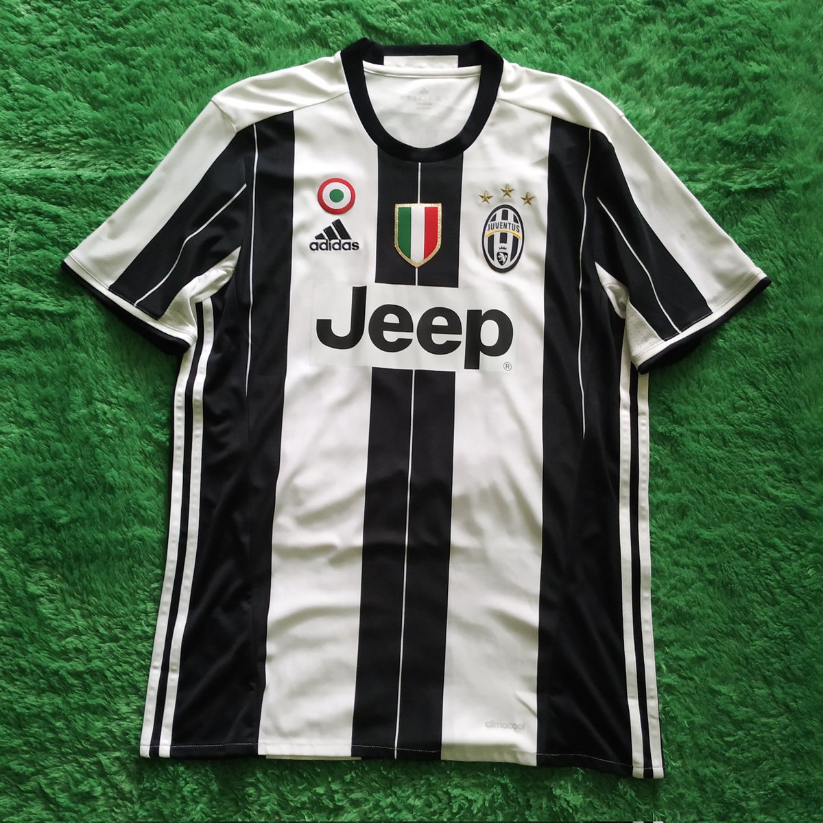 AdeePurnomo's tweet photo. #Jersey4sale 

Juventus 2016/17
Size Medium
Nns+Patch Ori
Excellent
450k

Detail/Nego wa 081311253848
https://t.co/JwBlXf6kNt
Tokped ☑️
@Jerseyforum @jersey_ciamikk @jerseysneil @crossing_jersey https://t.co/u3ZoCvSs60