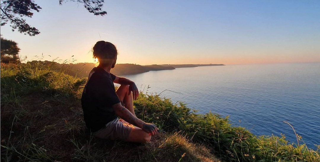 Earthing tweet media