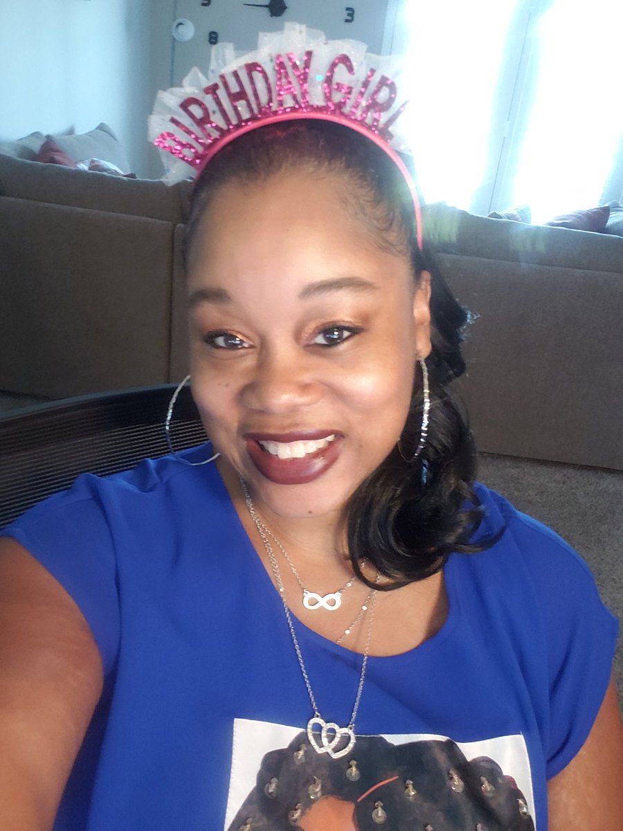 GinaK79's tweet photo. Happy Birthday to me!!!! Thanks for all the wishes and gifts of love!!! #KeepemComing #Chapter42 #LaborDayBaby #IssaCelebrate $GinaK79 if you fool wit me!!! I've you anyway if you don't! https://t.co/kh9nXysbMI